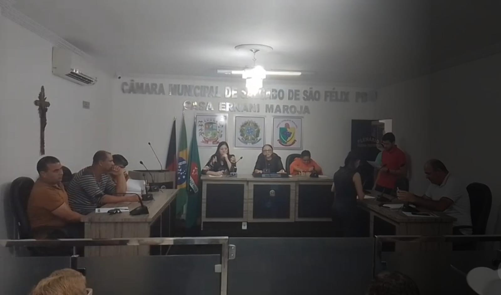 Leia mais sobre o artigo Instituída a Comenda José Luiz Neto em reconhecimento a relevantes serviços prestados ao município